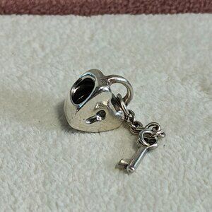 Authentic Retired Pandora Sterling Silver Key to My Heart Charm - 790971